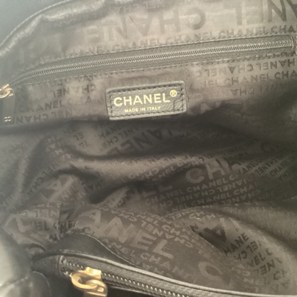 Chanel Vintage Lambskin Tote - Picture 4 of 7